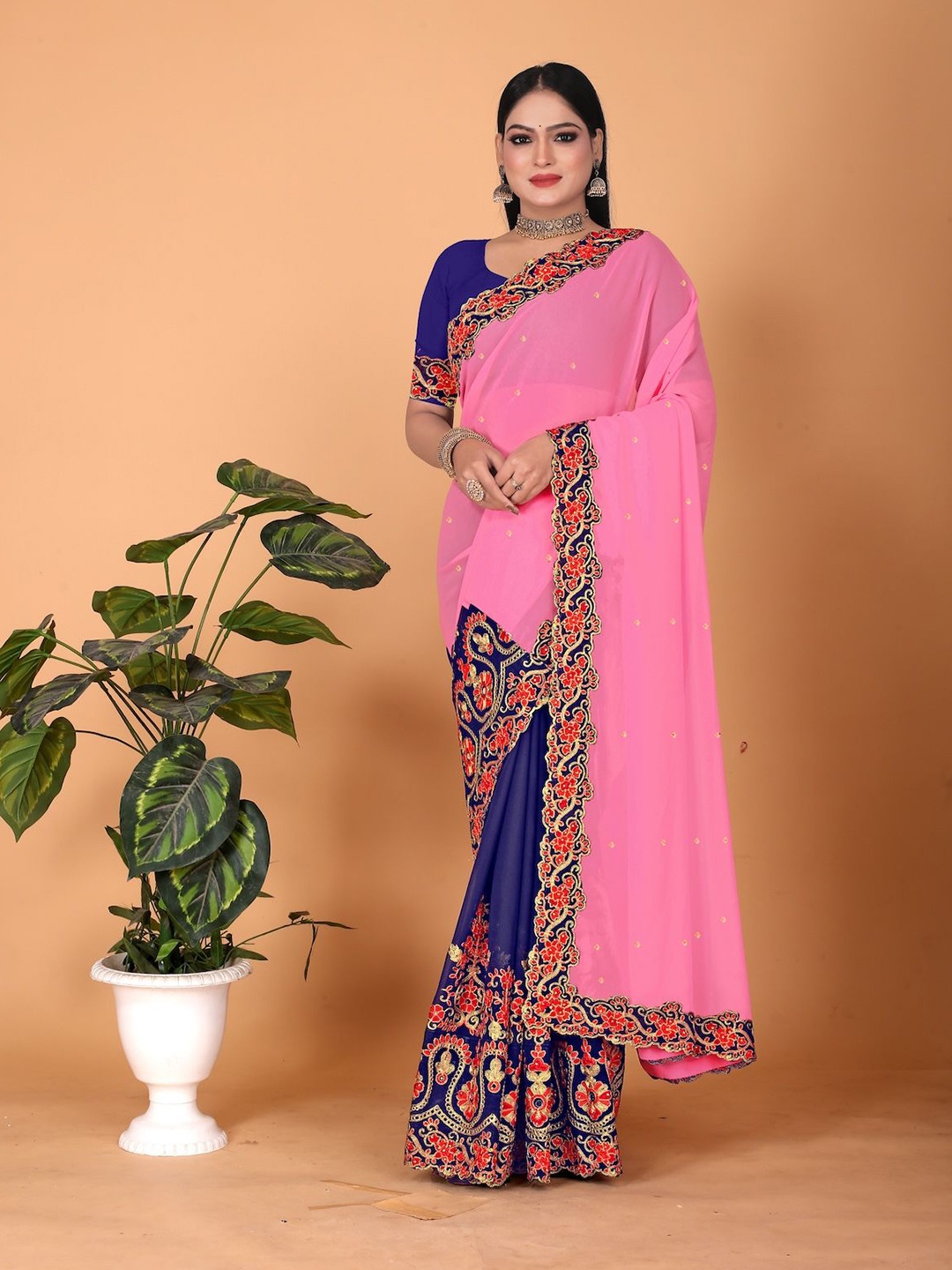 

Celeb Styles Floral Embroidered Pure Georgette Saree, Pink