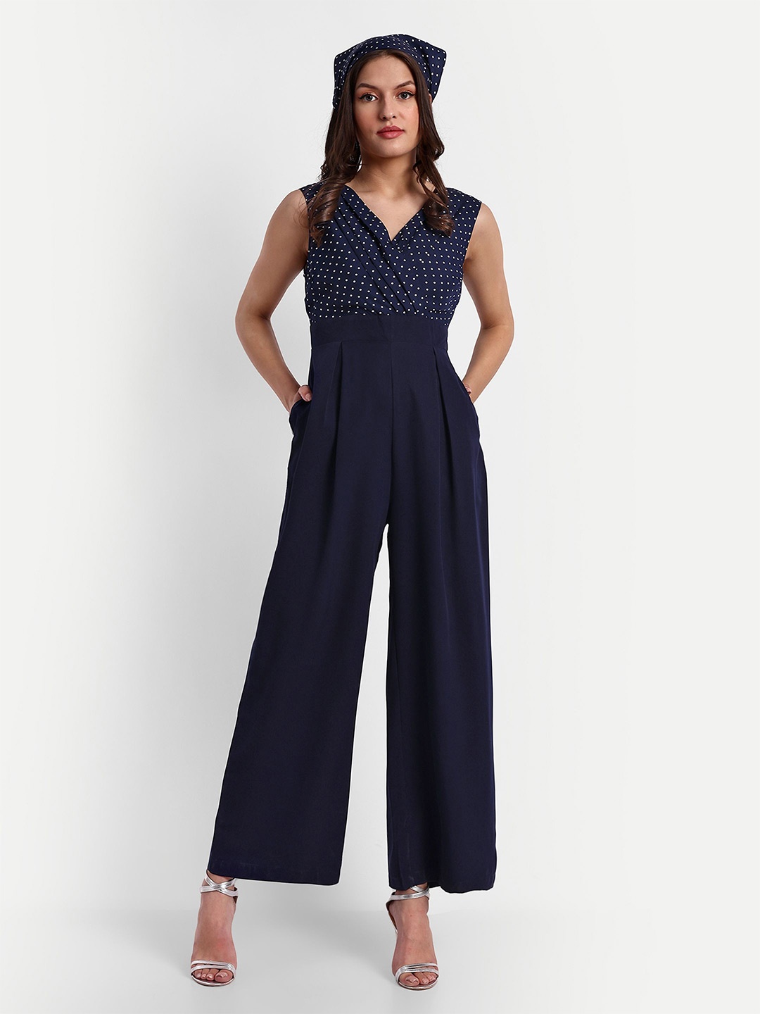 

ESSQUE Polka Dot Printed V-Neck Sleeveless Basic Jumpsuit, Navy blue