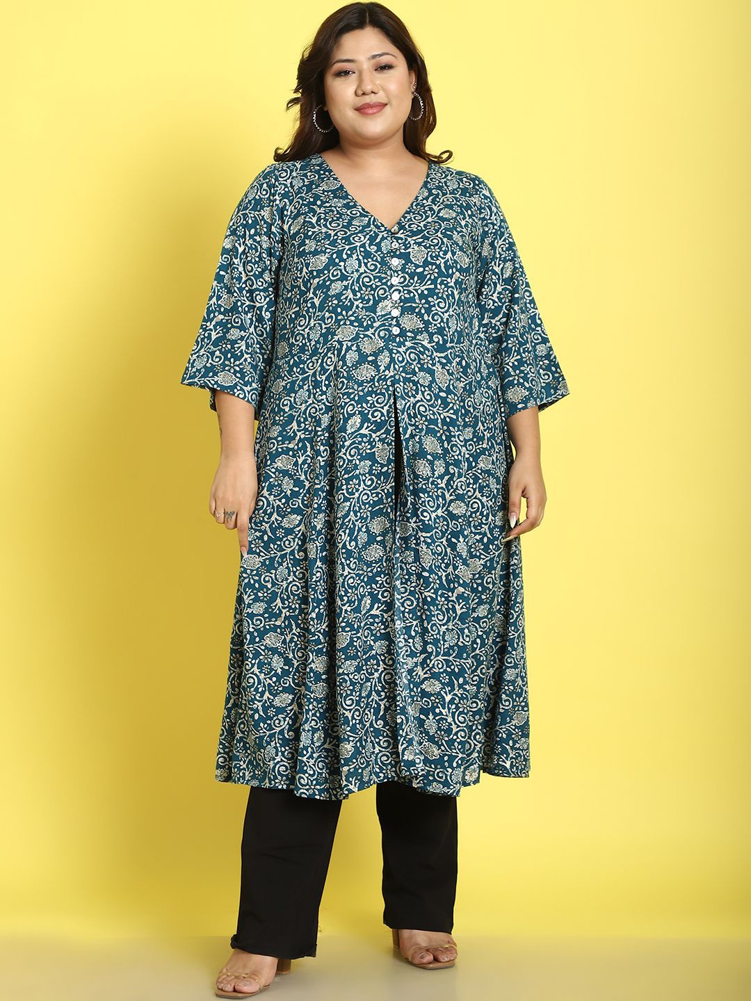 

theRebelinme Floral Printed V-Neck Front Slit A-Line Kurta, Teal