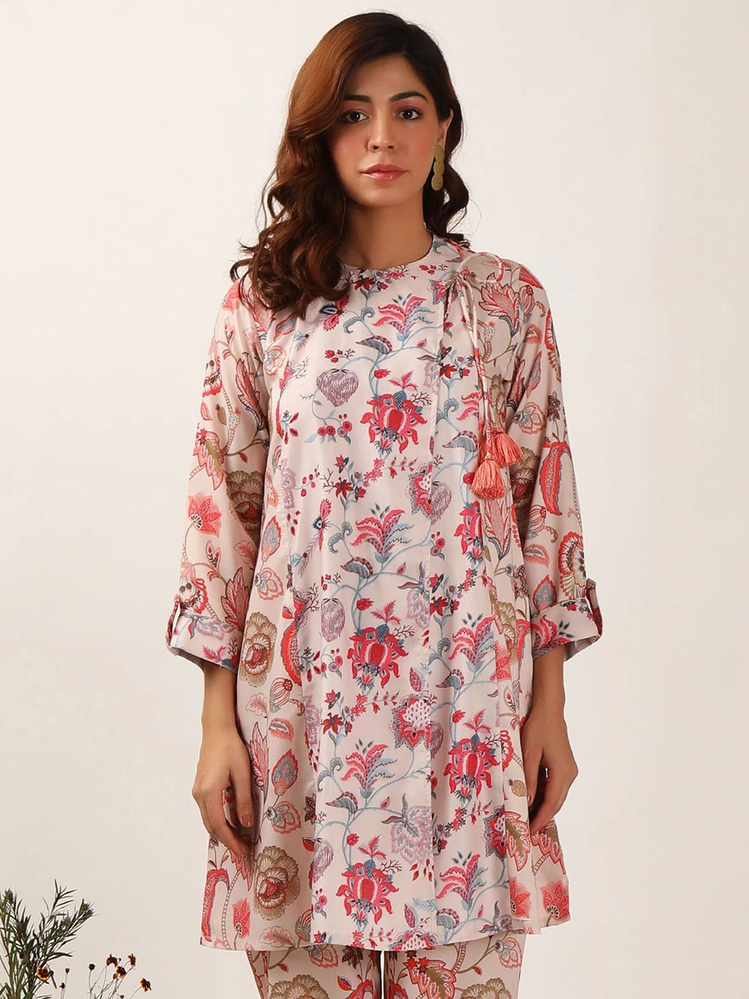 

TJORI Floral Printed A-Line Kurta, White