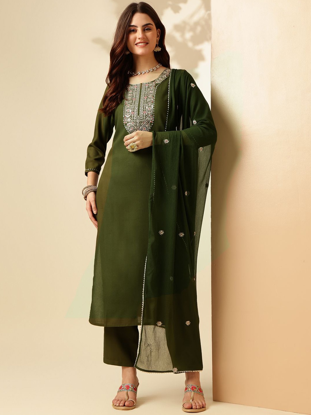 

Anouk Ethnic Motifs Yoke Design Regular Sequinned Straight Kurta With Trousers & Dupatta, Green