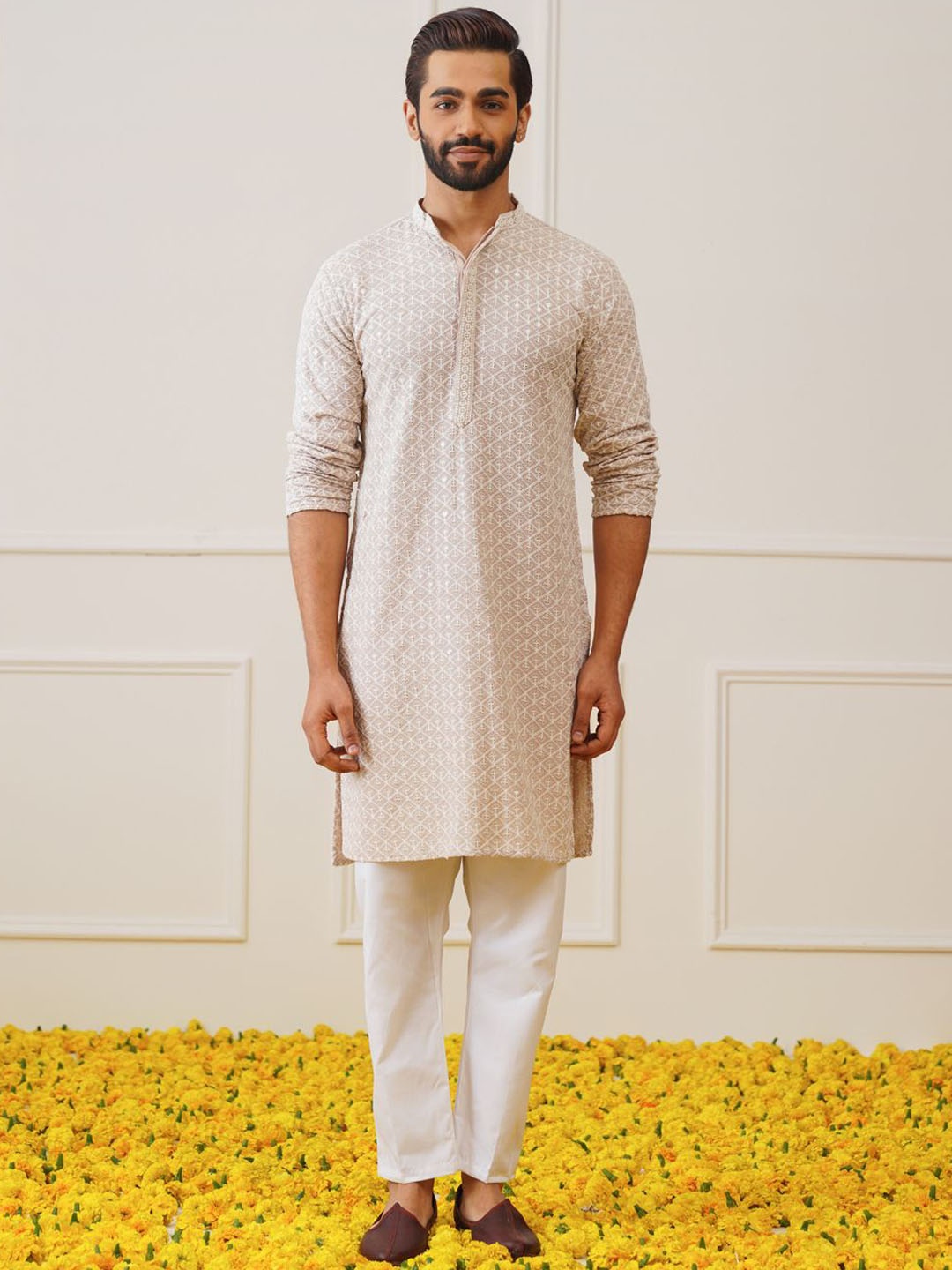 

Jompers Geometric Embroidered Thread Work Pure Cotton Kurta With Pyjamas, Beige