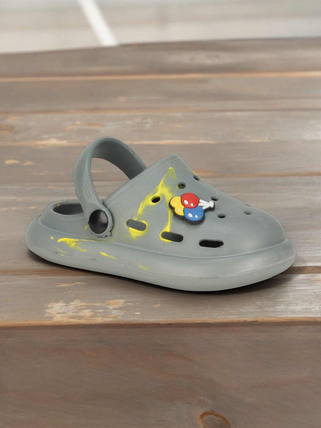 

Lil Lollipop Kids Printed Applique Anti-Slip Clogs, Grey