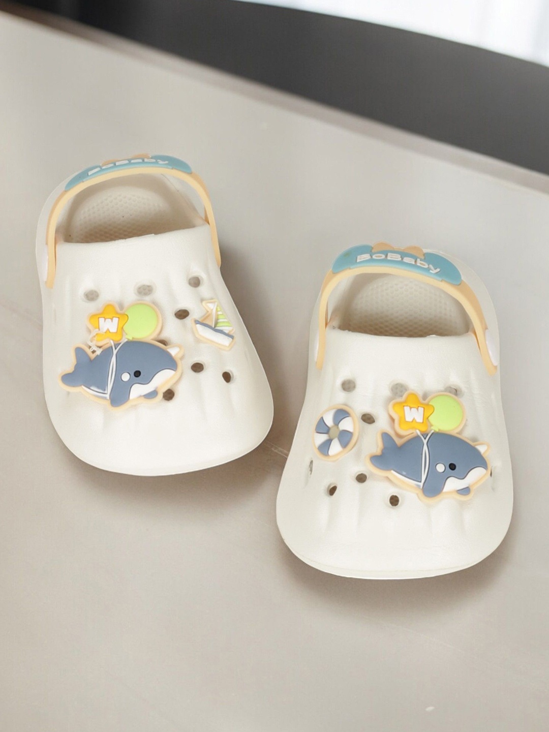 

Lil Lollipop Kids Self Design Anti-Slip Clogs, Cream