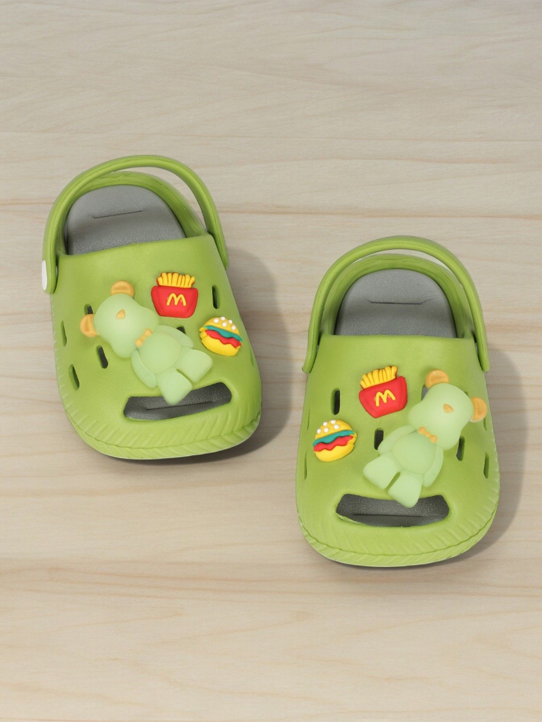 

Lil Lollipop Kids Bear Applique Anti-Slip Rubber Clogs, Green