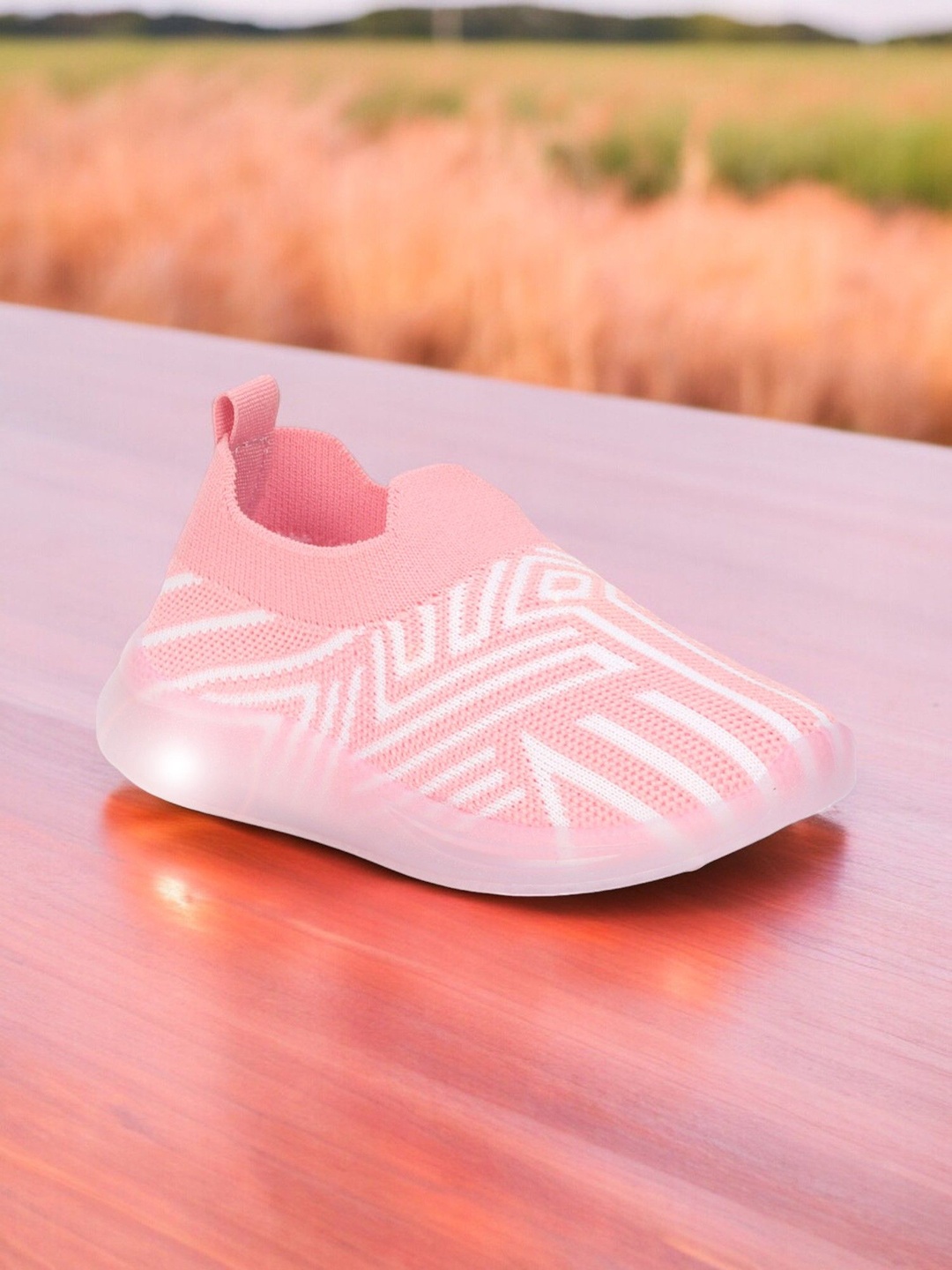 

Lil Lollipop Kids Round Toe LED Sneakers, Pink