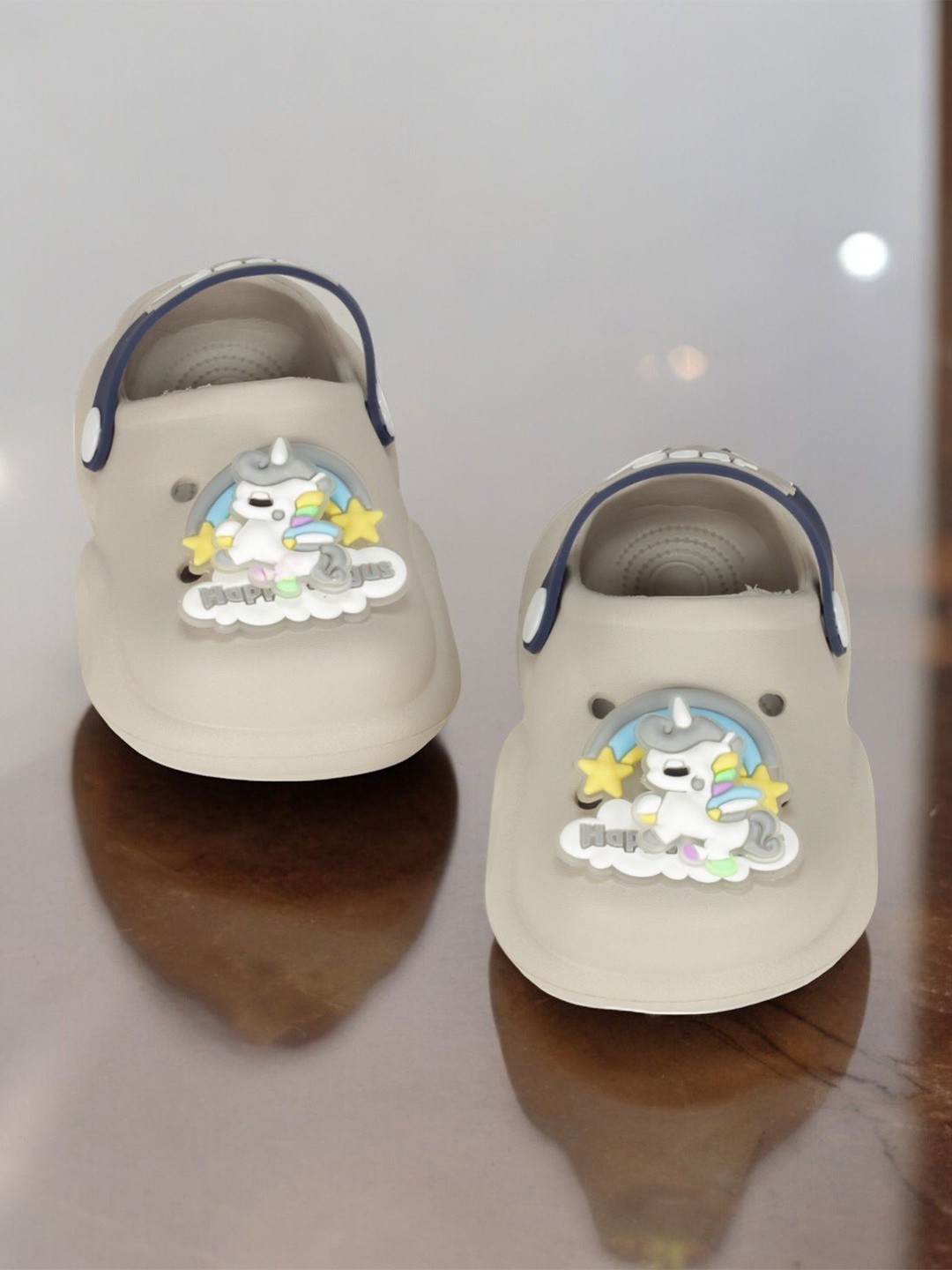

Lil Lollipop Kids Self Design Anti-Slip LED Clogs, Grey