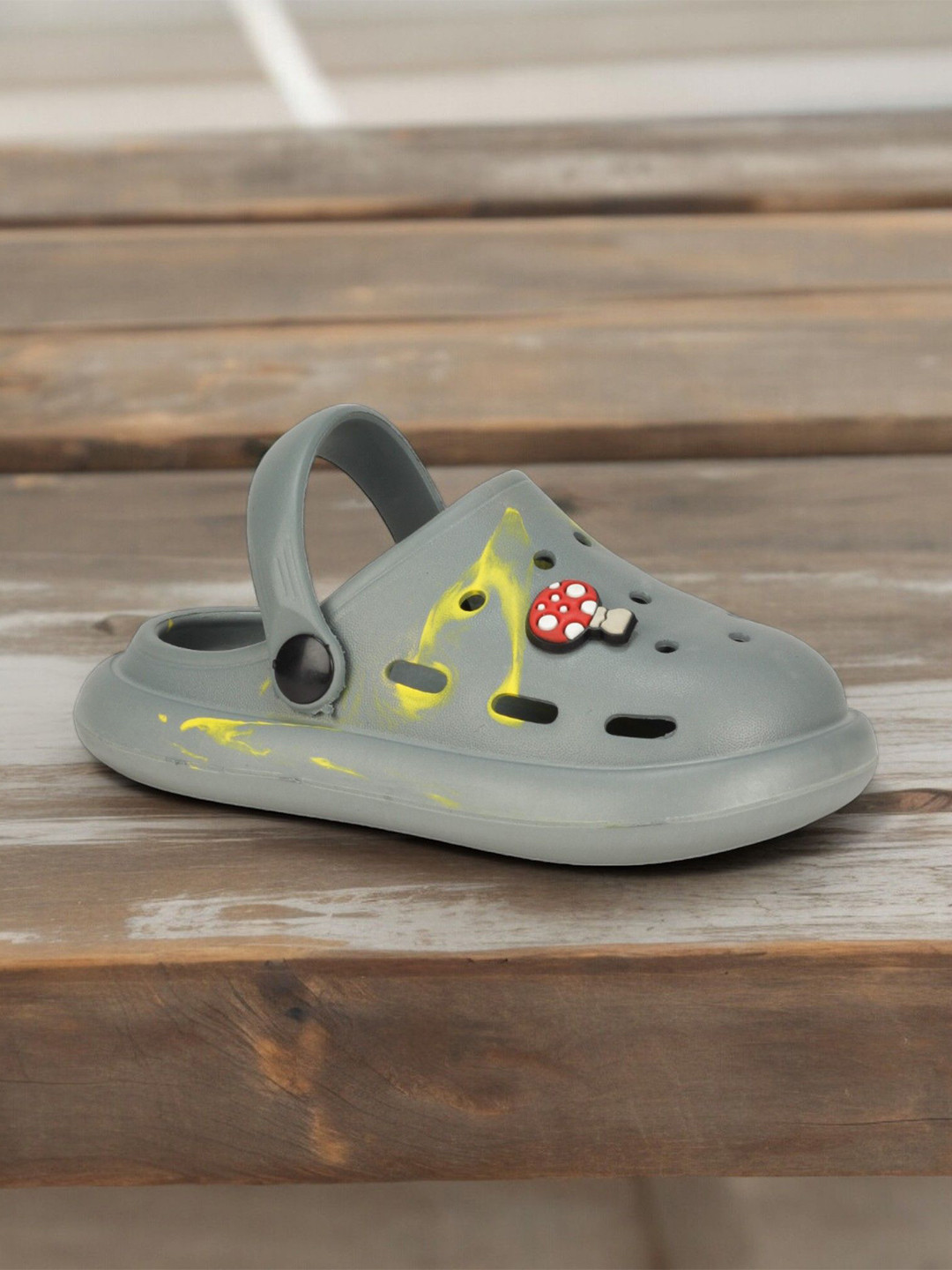 

Lil Lollipop Kids Printed Rubber Clogs, Grey