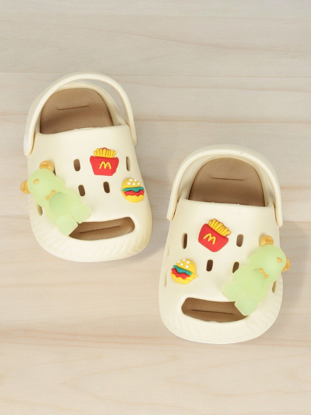 

Lil Lollipop Kids Bear Applique Anti-Slip Clogs, Cream