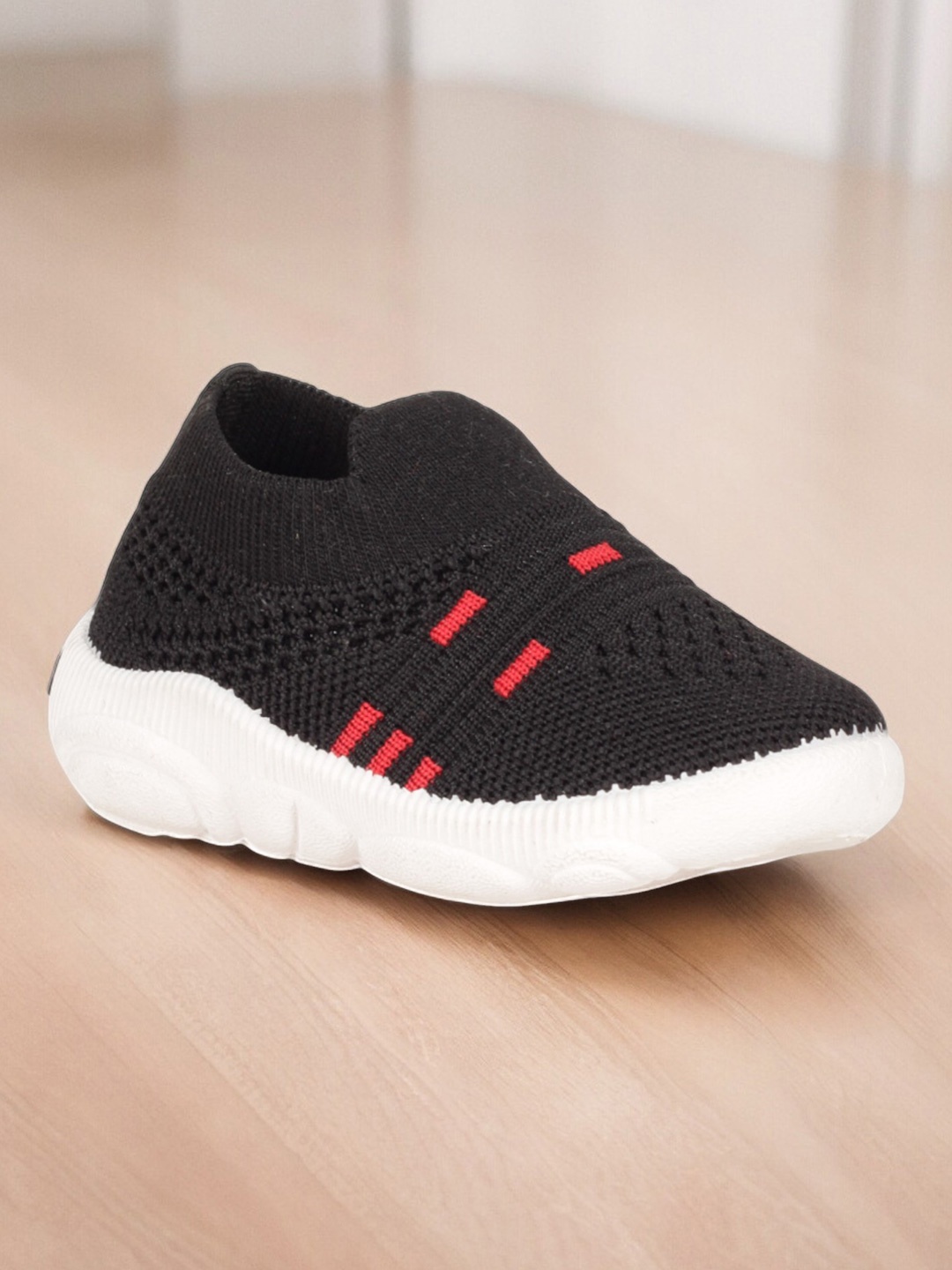 

Lil Lollipop Kids Woven Design Round Toe Slip-On Sneakers, Black