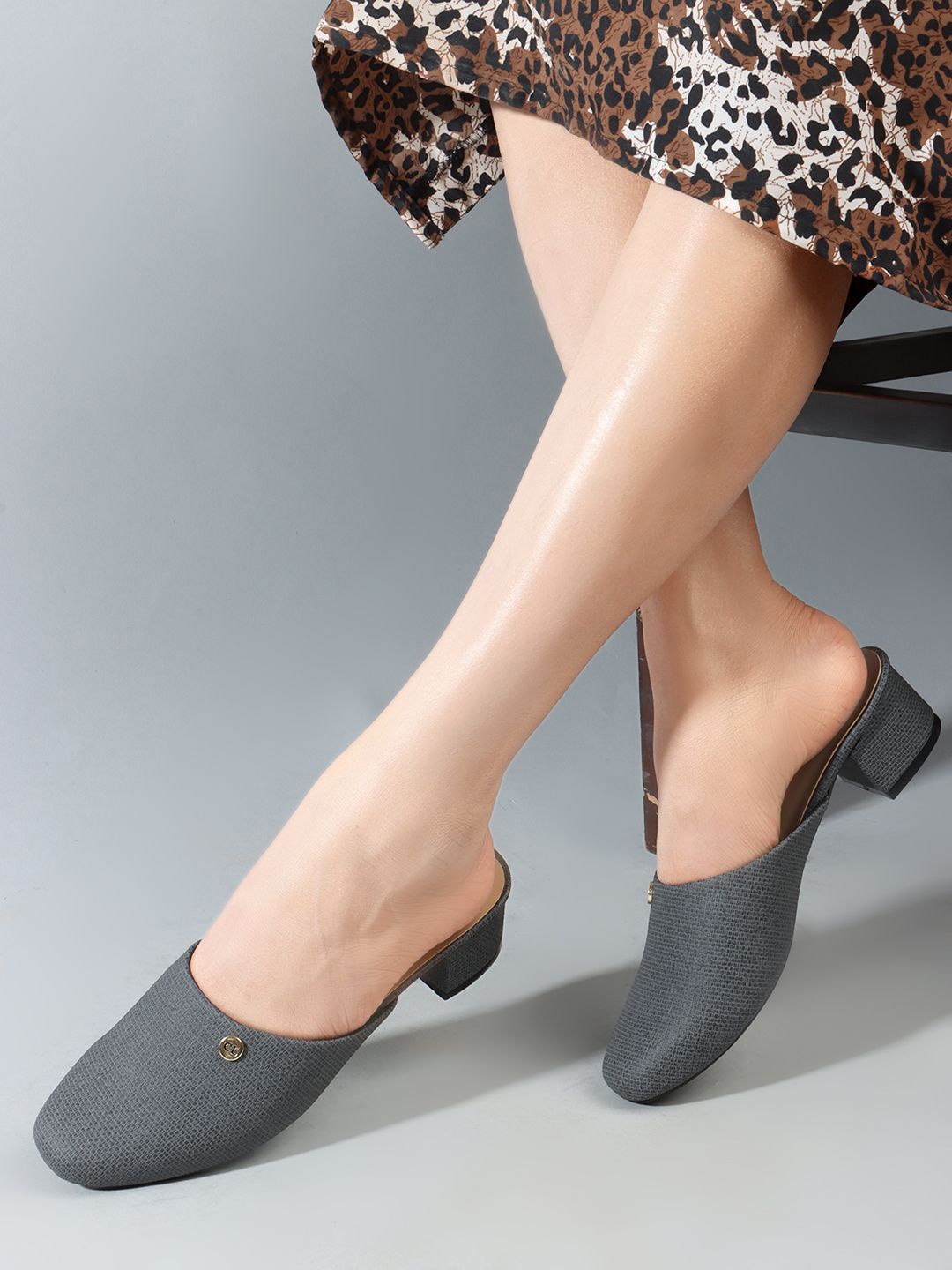 

Carlton London Textured Round Toe Block Heeled Pumps, Grey