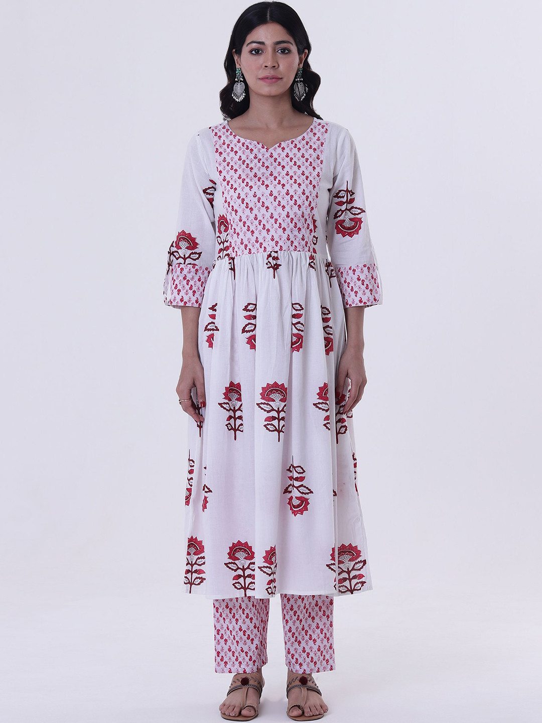 

TJORI Floral Printed Regular Pure Cotton Kurta with Trousers, White