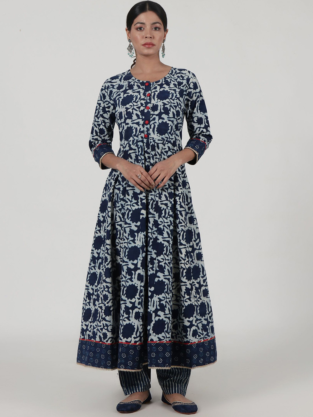 

TJORI Floral Printed Pure Cotton Anarkali Kurta with Trousers, Blue