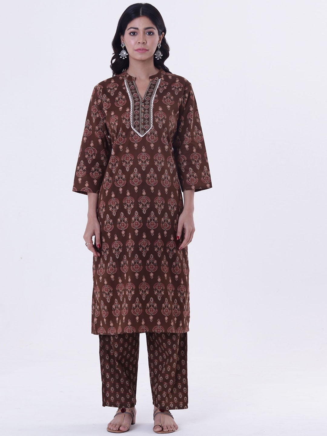 

TJORI Floral Printed Regular Pure Cotton Kurta with Trousers, Brown