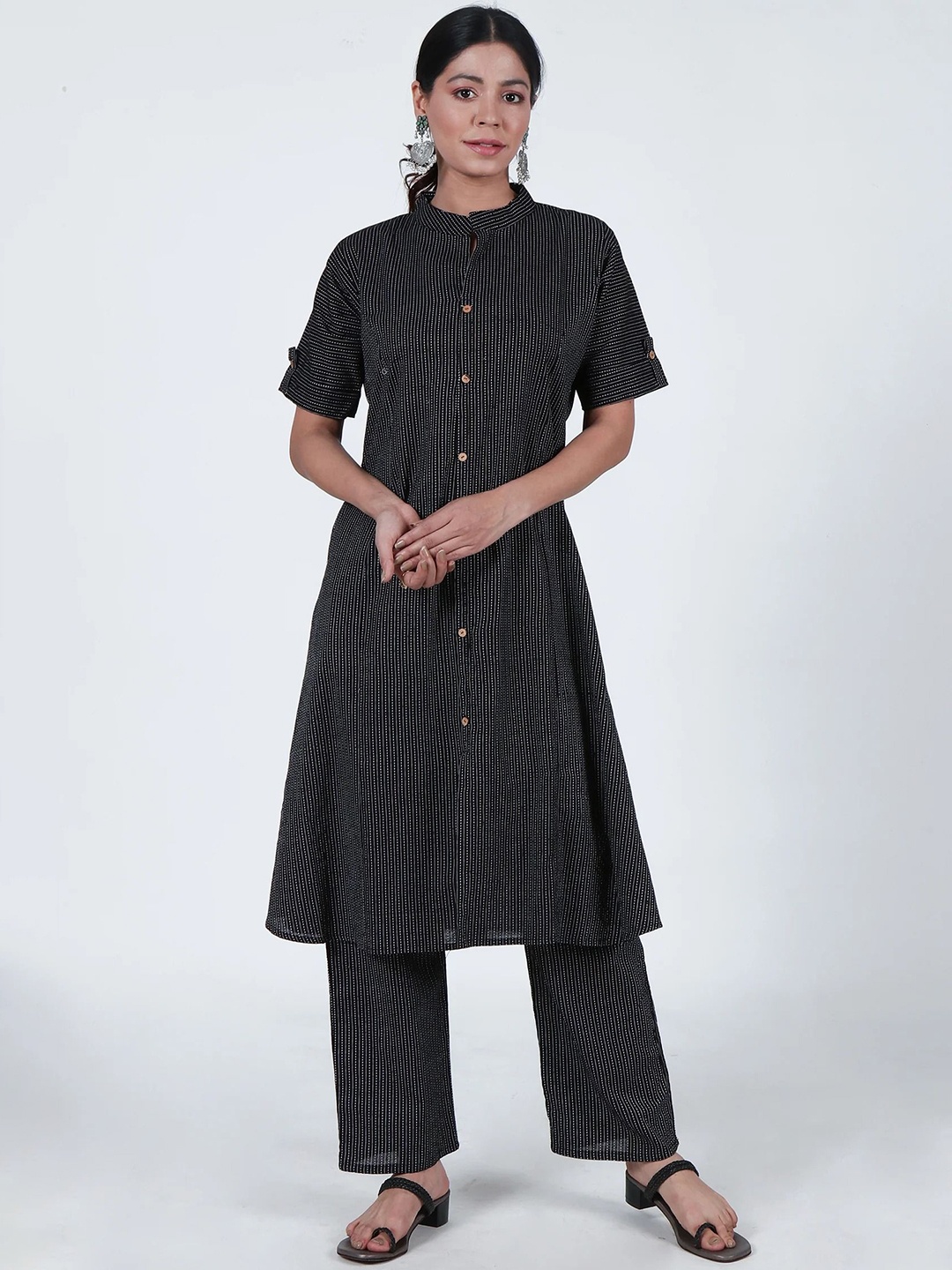 

TJORI Printed Mandarin Collar Straight Kurta with Trousers, Black