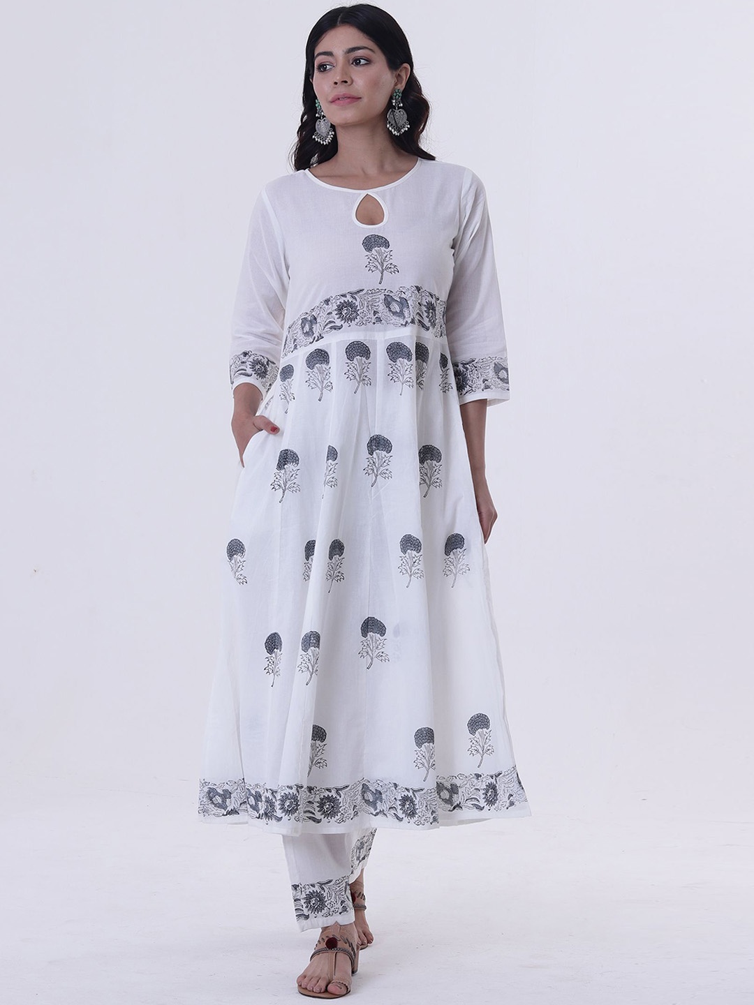 

TJORI Floral Printed Keyhole Neck Angrakha Pure Cotton Anarkali Kurta With Trousers, White