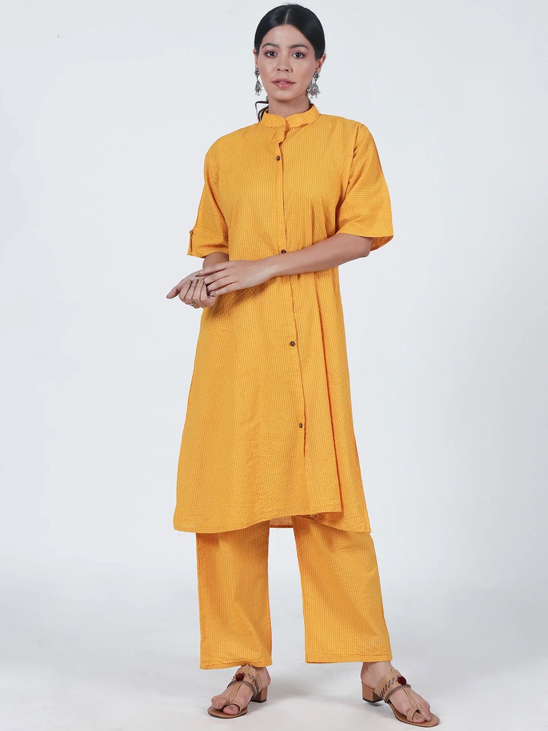 

TJORI Striped Mandarin Collar Straight Kurta with Trousers, Yellow