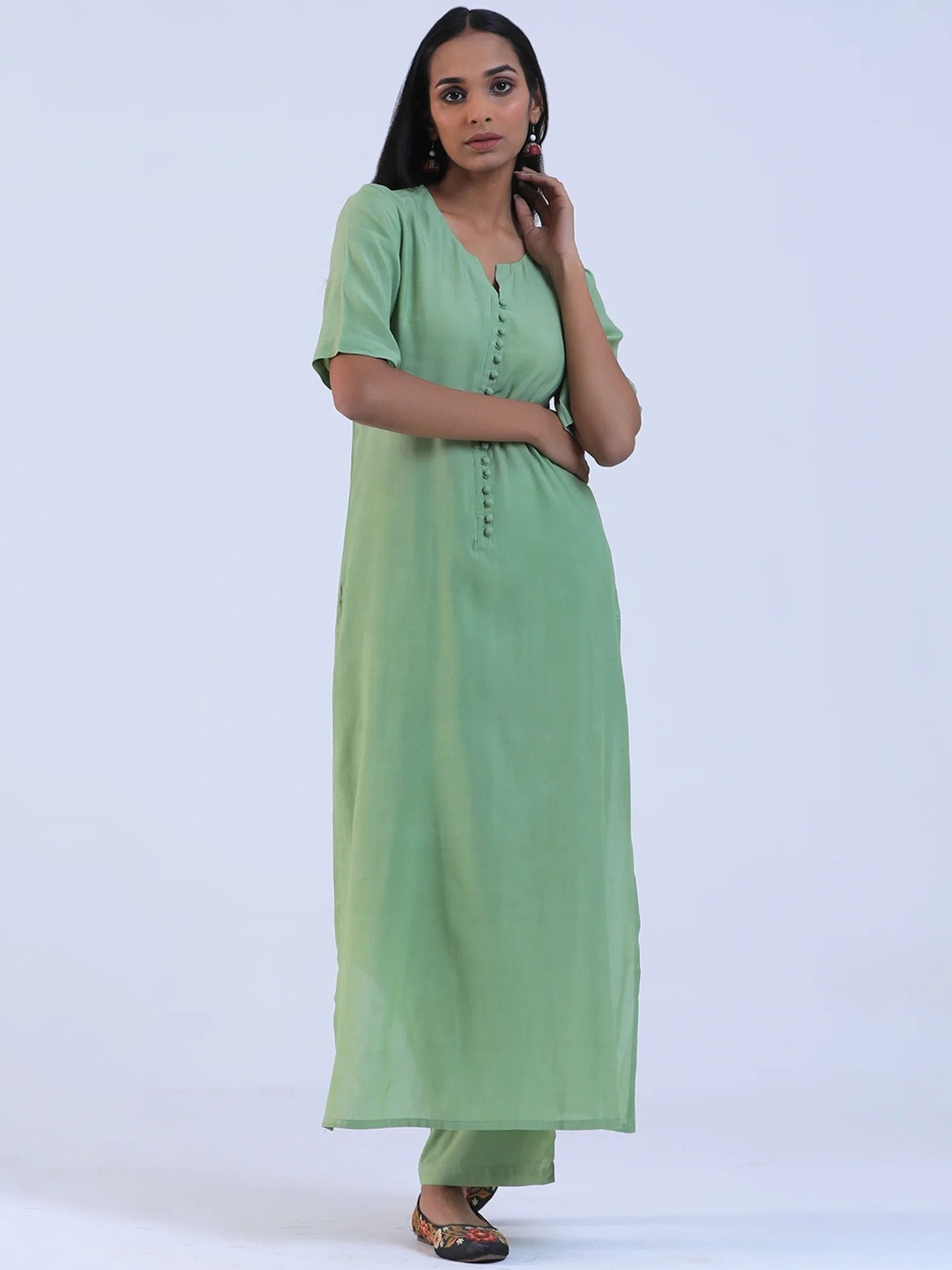 

TJORI Regular Pure Cotton Kurta with Trousers, Green