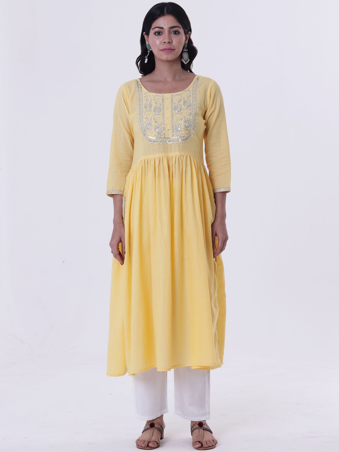 

TJORI Floral Yoke Design Regular Thread Work Pure Cotton Kurta with Trousers, Yellow