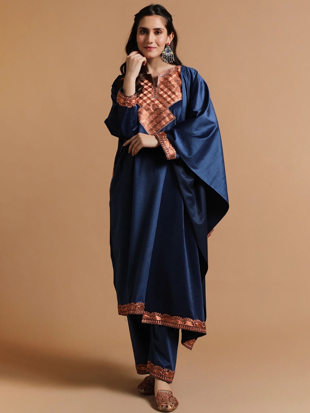 

TJORI Yoke Design Regular Pure Wool Kurta with Trousers & With Dupatta, Blue