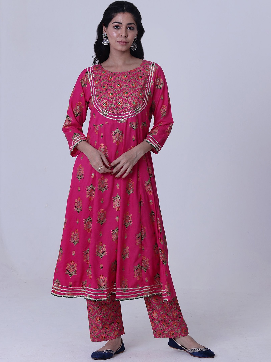 

TJORI Women Floral Printed Regular Thread Work Pure Cotton Kurta with Trousers, Pink