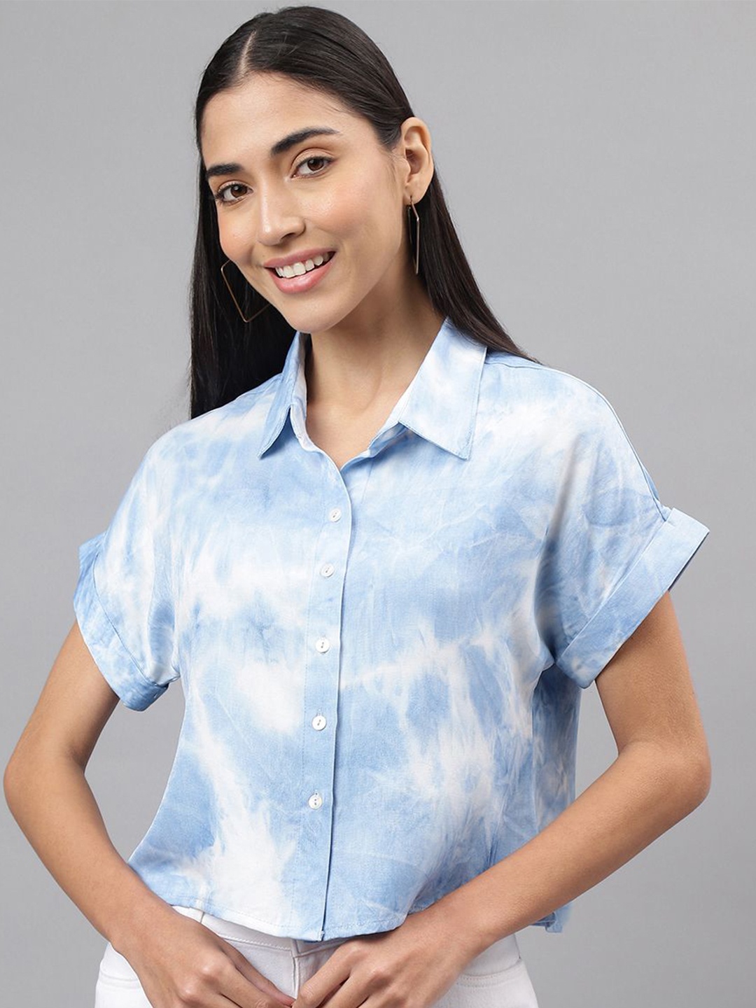 

Latin Quarters Women Faded Spread Collar Extended Sleeves Opaque Faded Casual Shirt, Blue