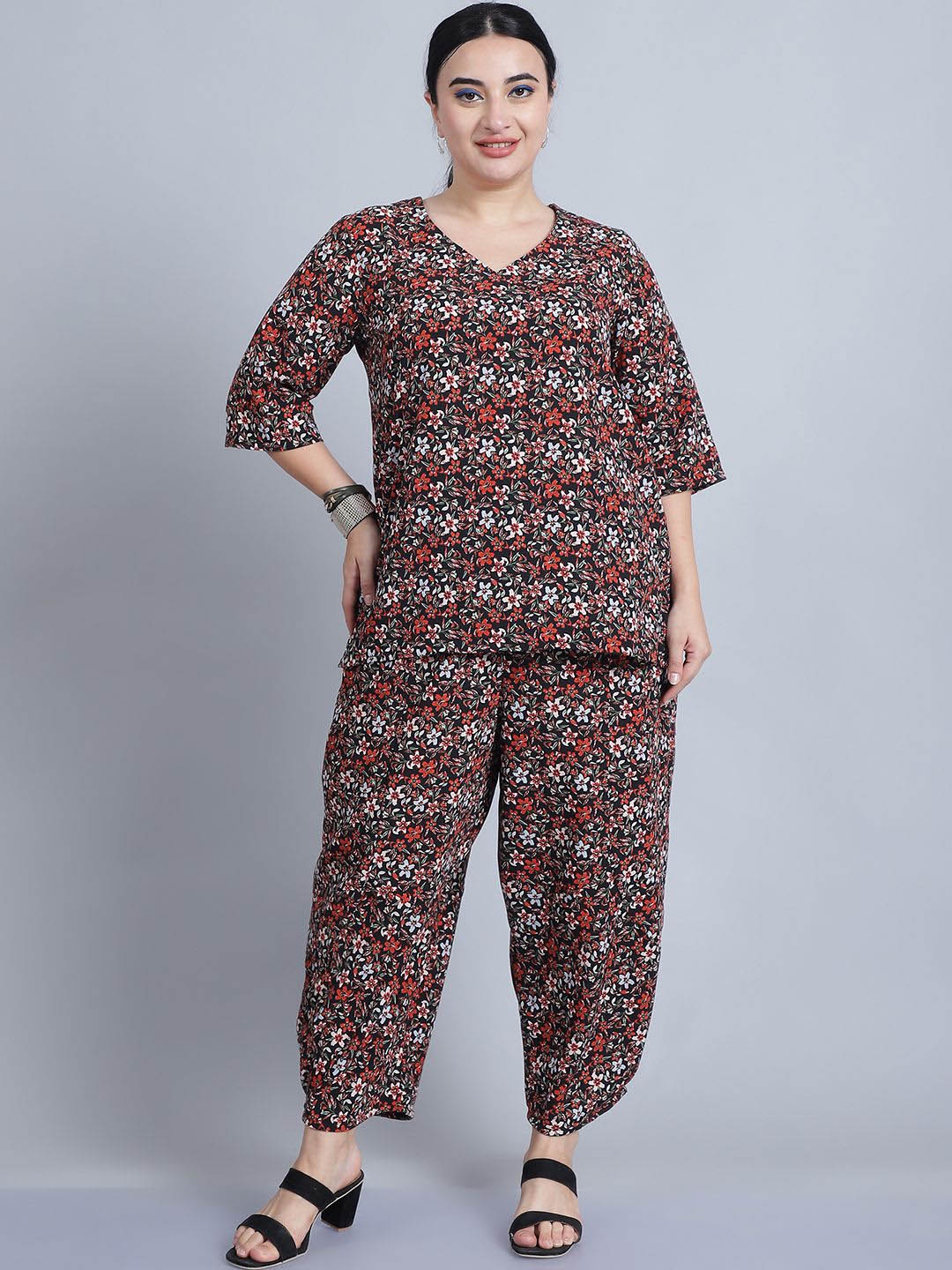 

Baawri Floral Printed V-Neck Top With Trousers, Black