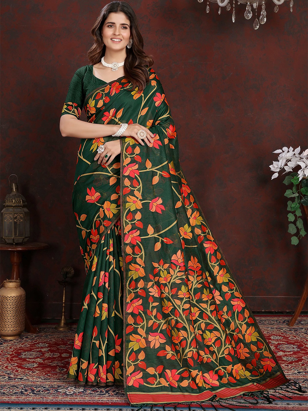

HEER FASHION Woven Design Zari Jamdani Saree, Green