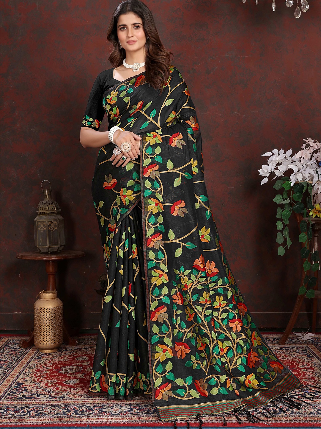

HEER FASHION Floral Zari Jamdani Saree, Black