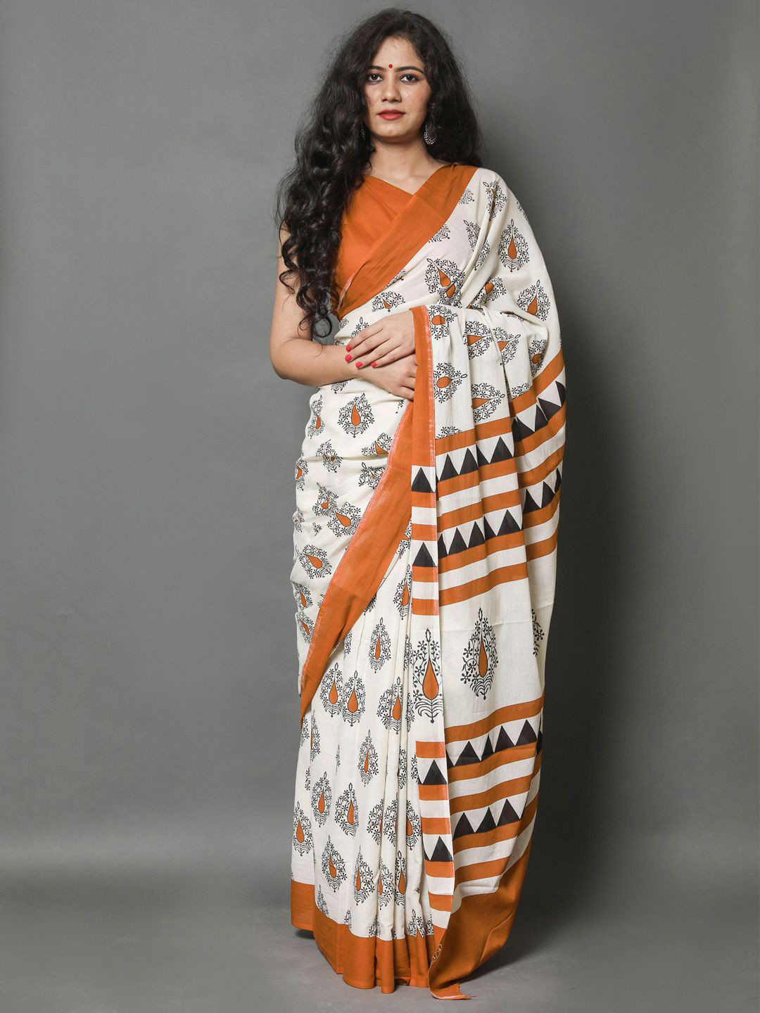

BUTA BUTI Ethnic Motifs Pure Cotton Saree, Orange