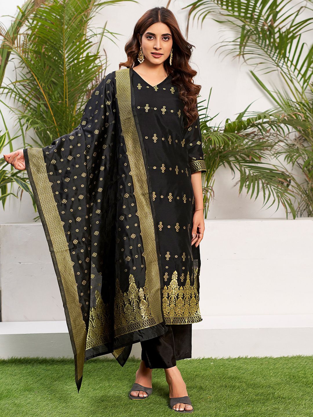 

KALINI Ethnic Motifs Woven Design Regular Kurta With Palazzos & Dupatta, Black