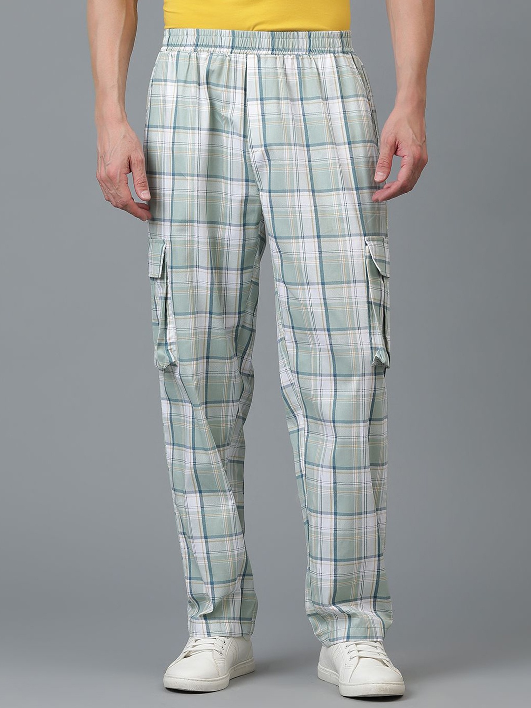 

Kotty Men Checked Relaxed Low-Rise Easy Wash Trousers, Multi