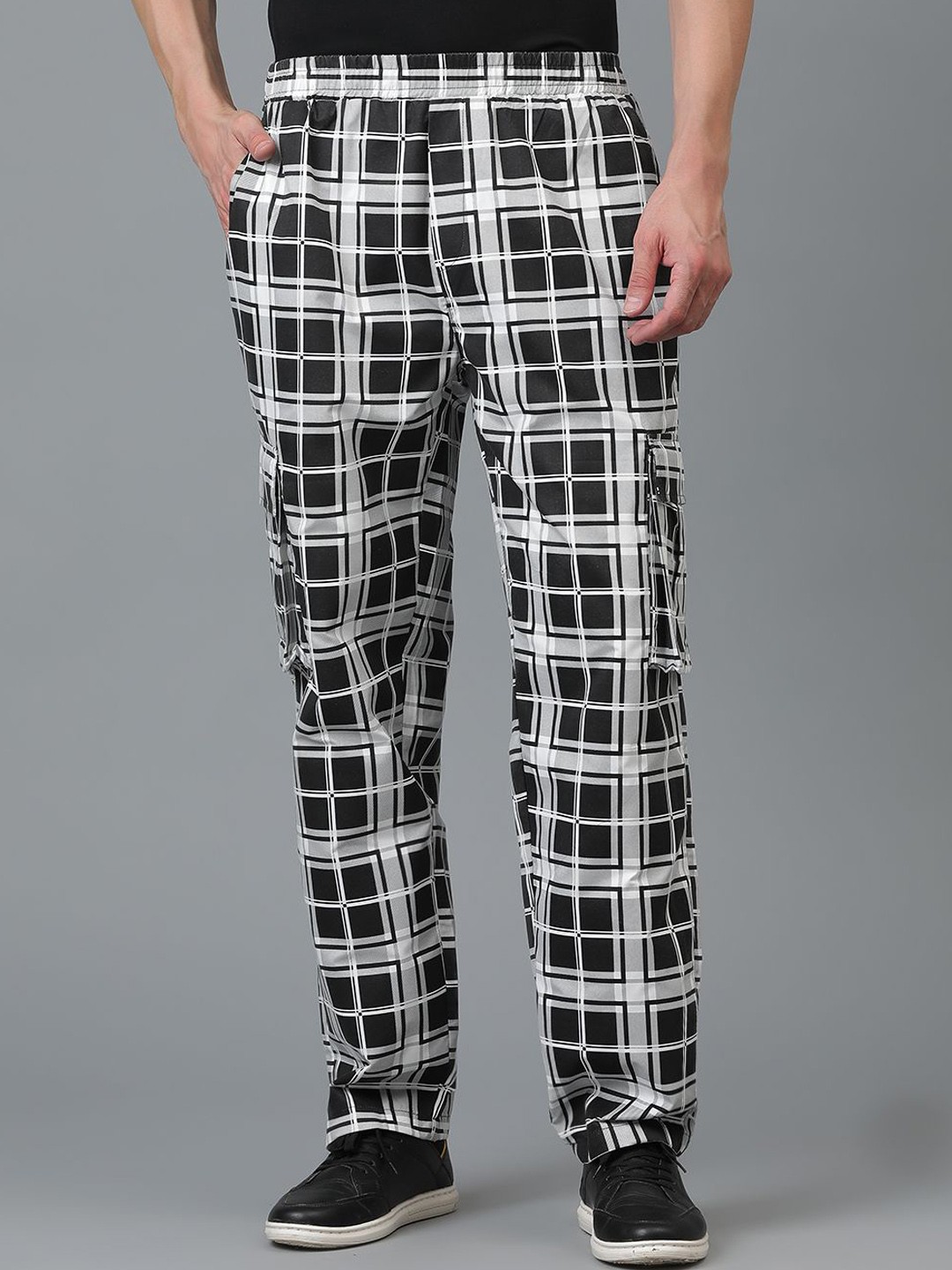 

Kotty Men Checked Relaxed Low-Rise Easy Wash Trousers, Multi