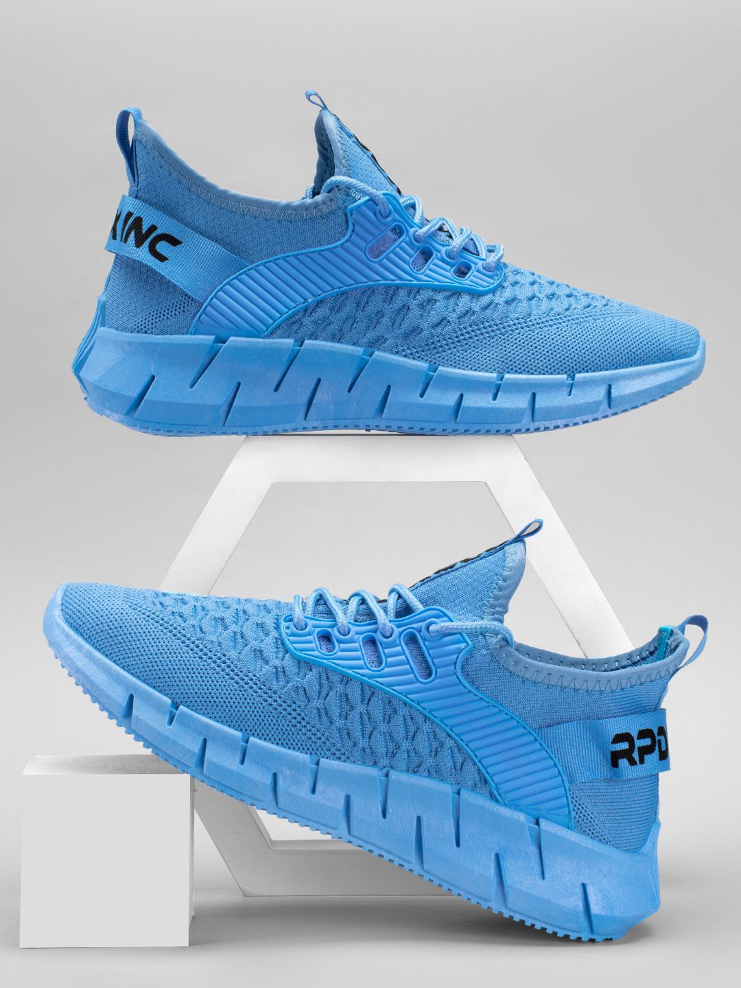 

RapidBox Men Round Toe Mesh Sneakers, Blue