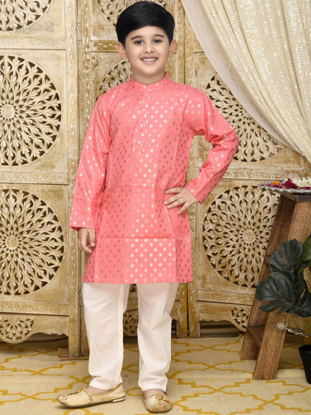 

SAKA DESIGNS Boys Floral Woven Design Mandarin Collar Regular Straight Kurta With Pyjamas, Peach