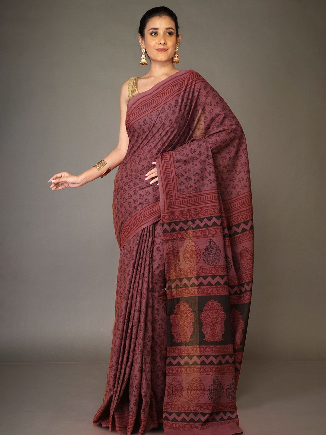 

Unnati Silks Bagh Pure Cotton Handloom Bagh Saree, Brown