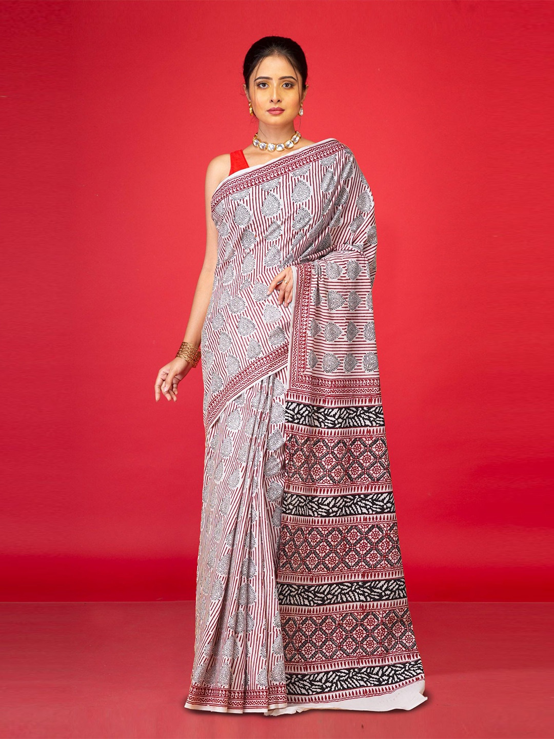 

Unnati Silks Pure Cotton Handloom Bagh Saree, Beige