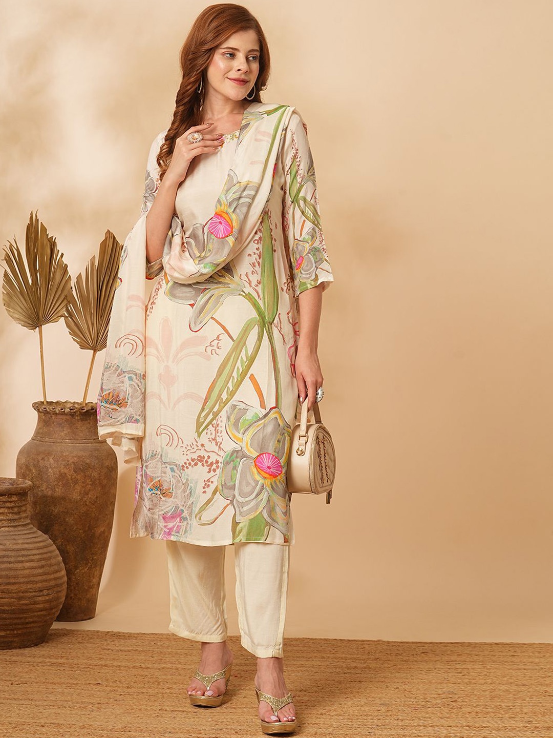 

FASHOR Off White Floral Printed Sequinned Straight Kurta with Trousers & Dupatta