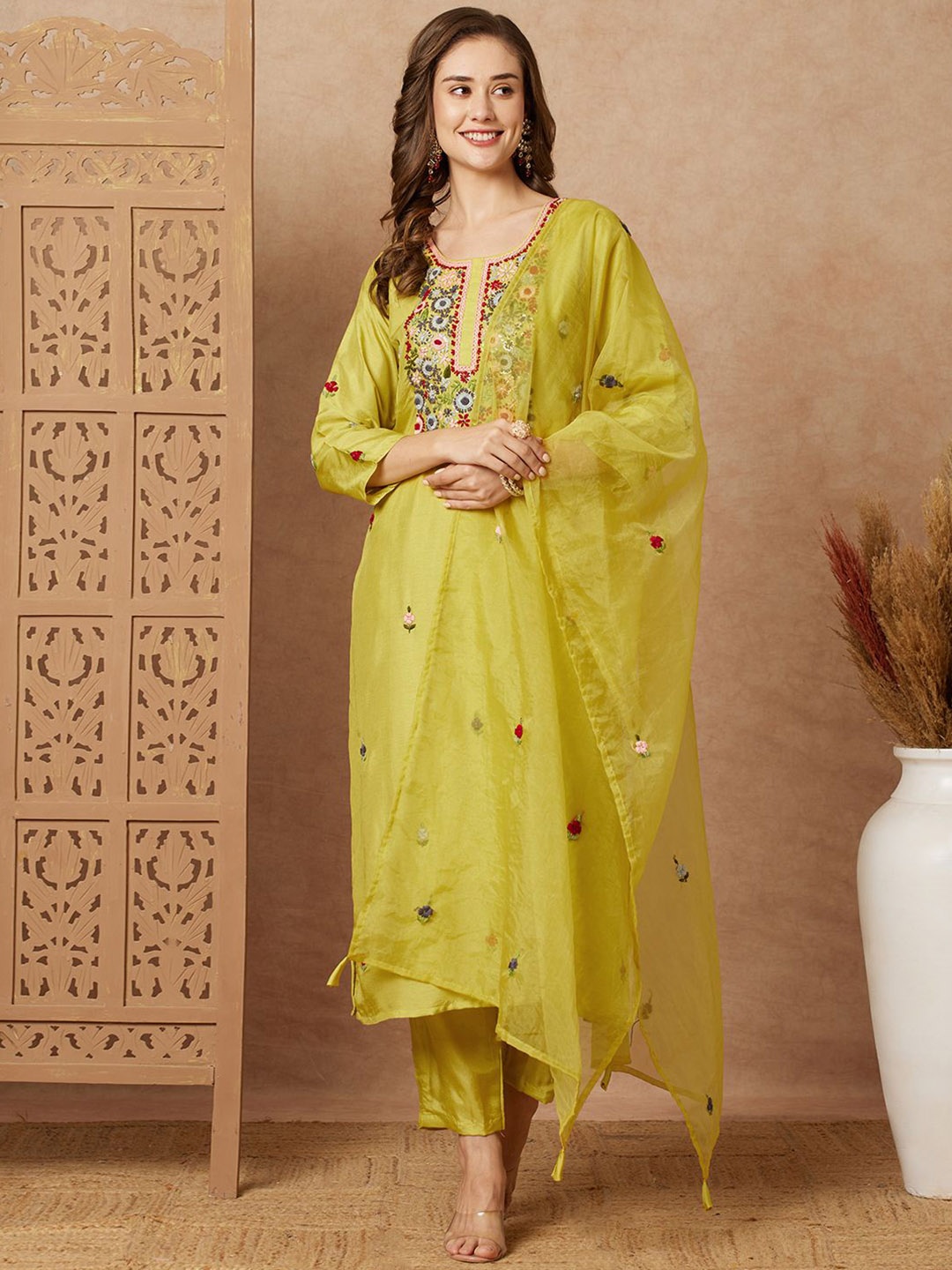 

FASHOR Floral Embroidered Straight Kurta with Trousers & With Dupatta, Lime green