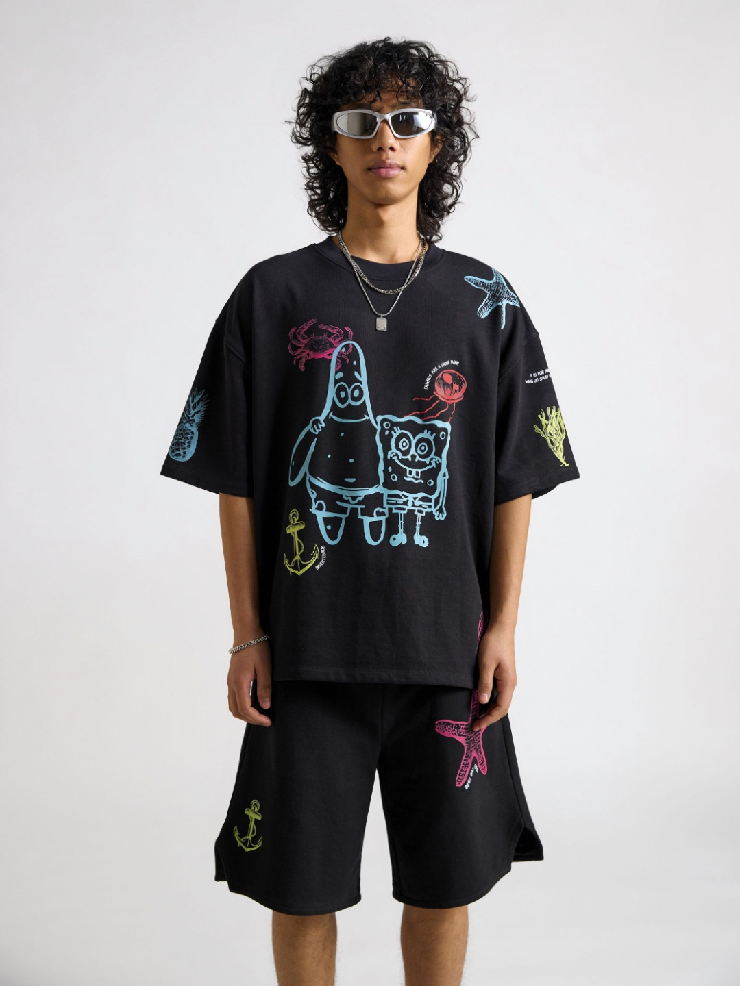 

THE CLOTHING FACTORY Men Printed V-Neck Applique T-shirt, Black