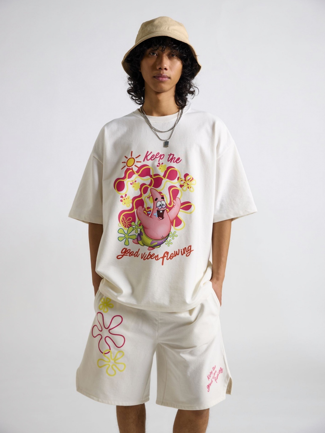 

THE CLOTHING FACTORY Men Printed Applique T-shirt, White