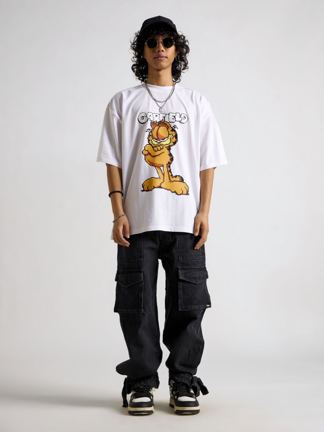 

THE CLOTHING FACTORY Men Garfield Printed T-shirt, White