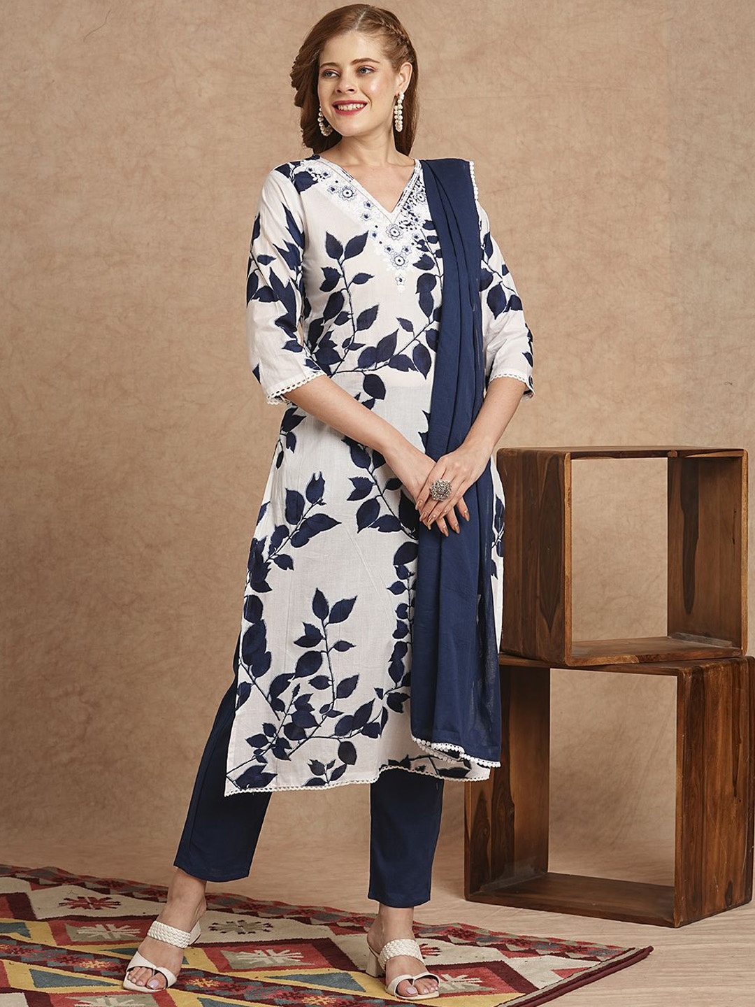 

FASHOR Floral Printed Thread Work Pure Cotton Straight Kurta With Trousers & Dupatta, Off white