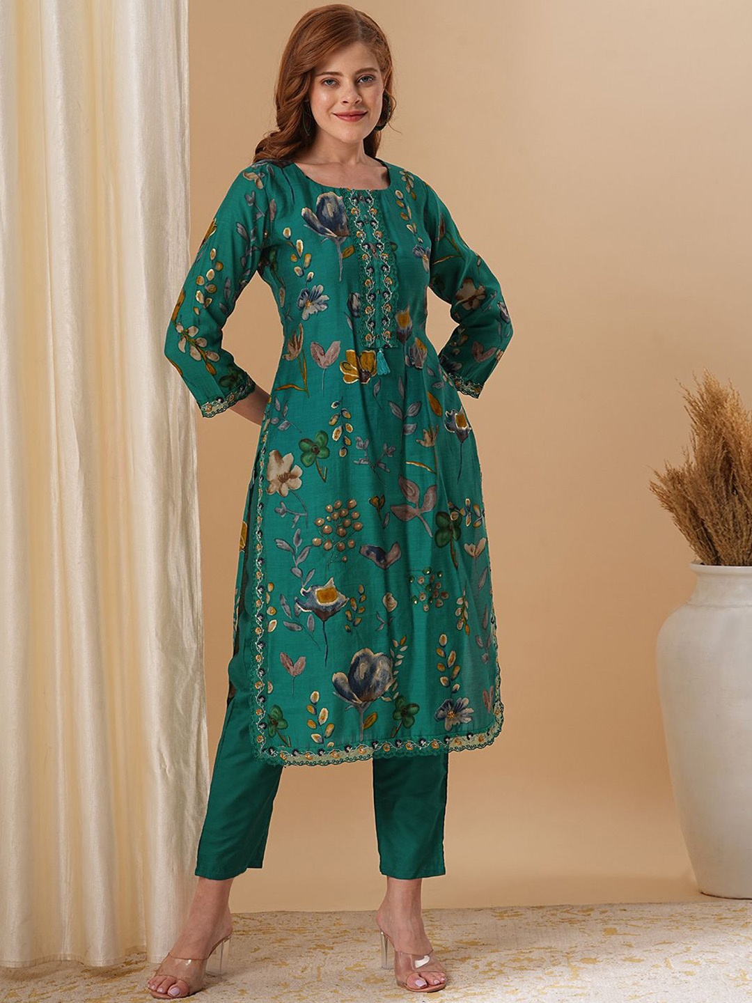 

FASHOR Green Floral Printed Thread Work Straight Kurta with Trousers