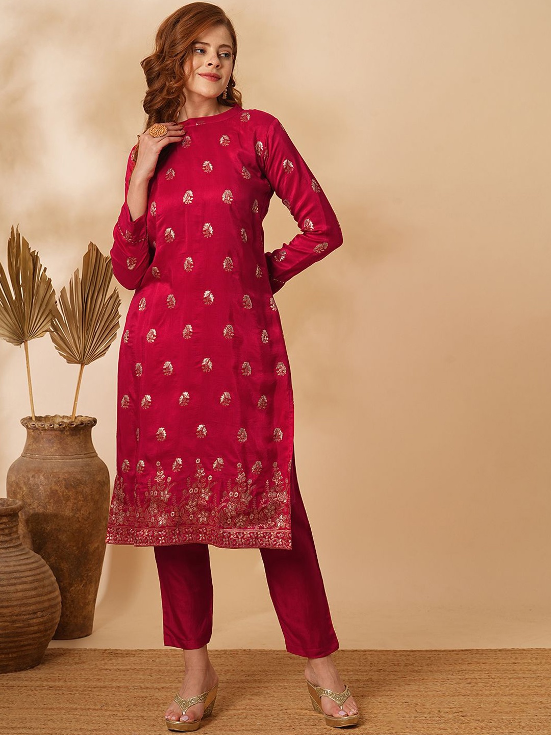

FASHOR Floral Embroidered Round Neck Thread Work Straight Kurta with Trousers, Red