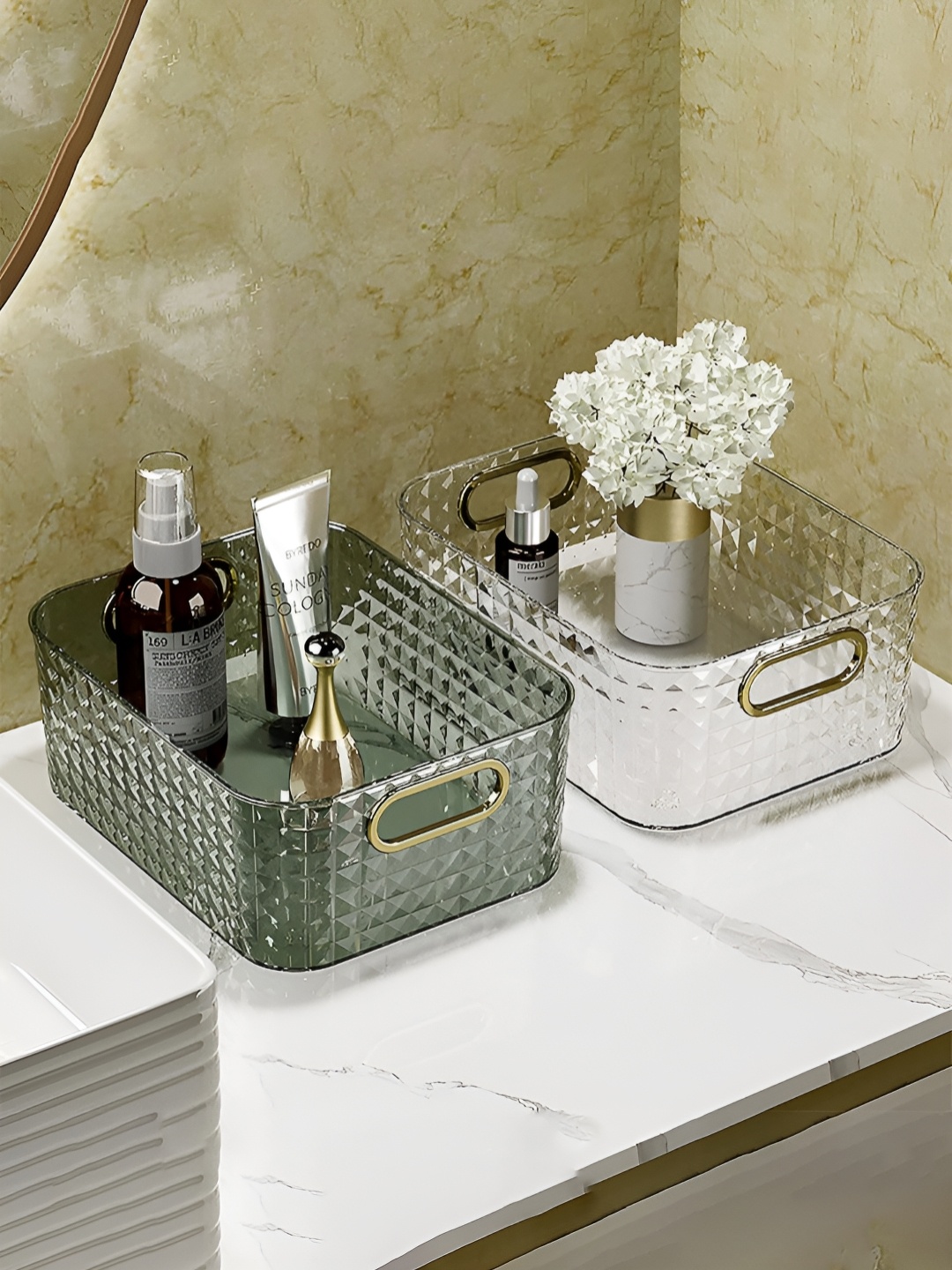 

Kuber Industries Green Self Design Makeup Organiser