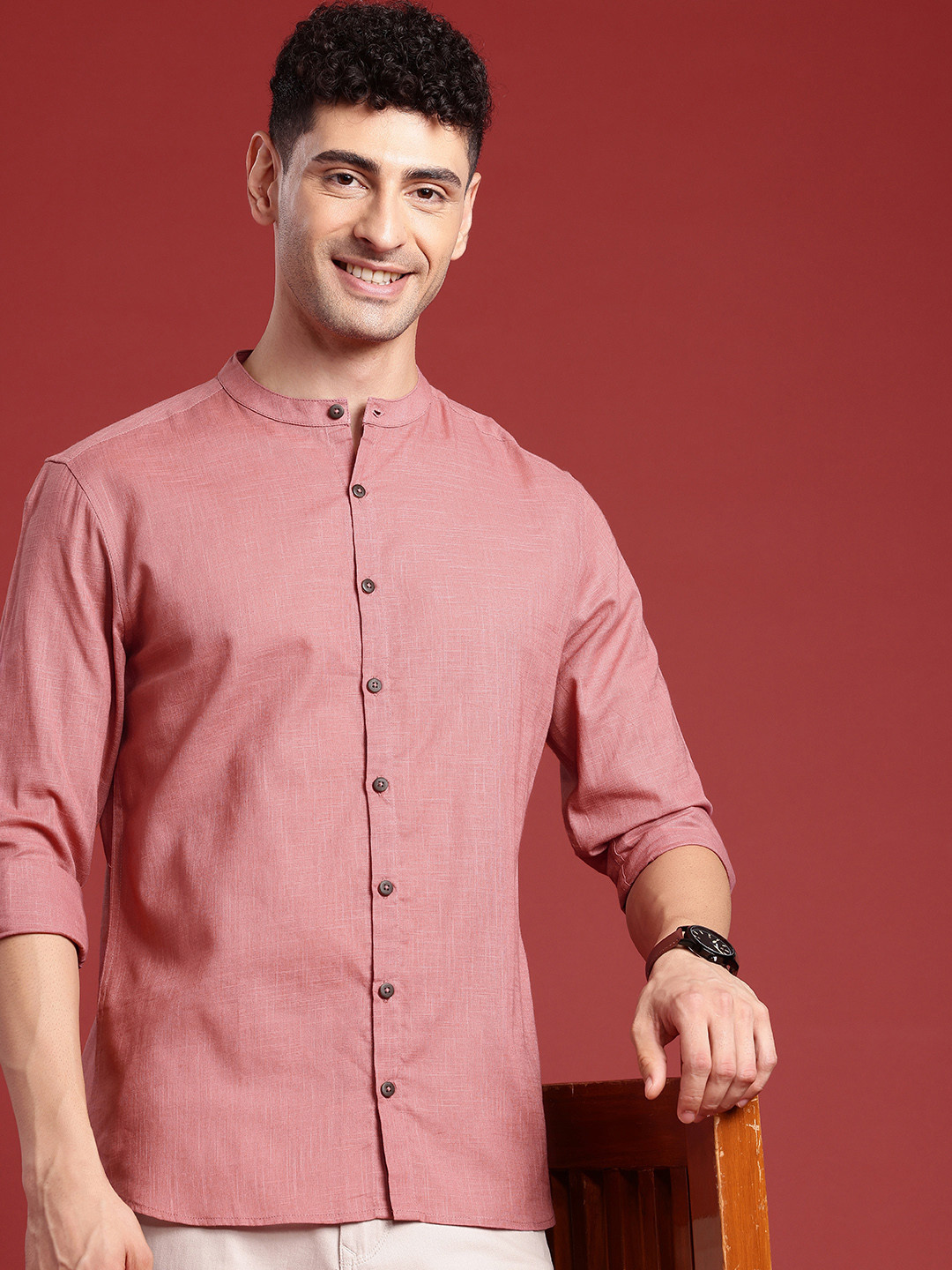 

Anouk Men Standard Mandarin Collar Casual Shirt, Pink