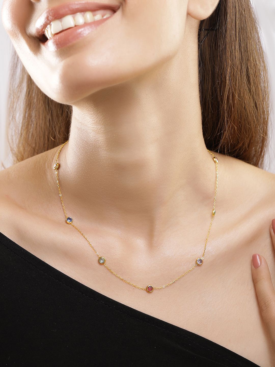 Rubans Voguish Gold-Plated Minimal Stone-Studded Chain