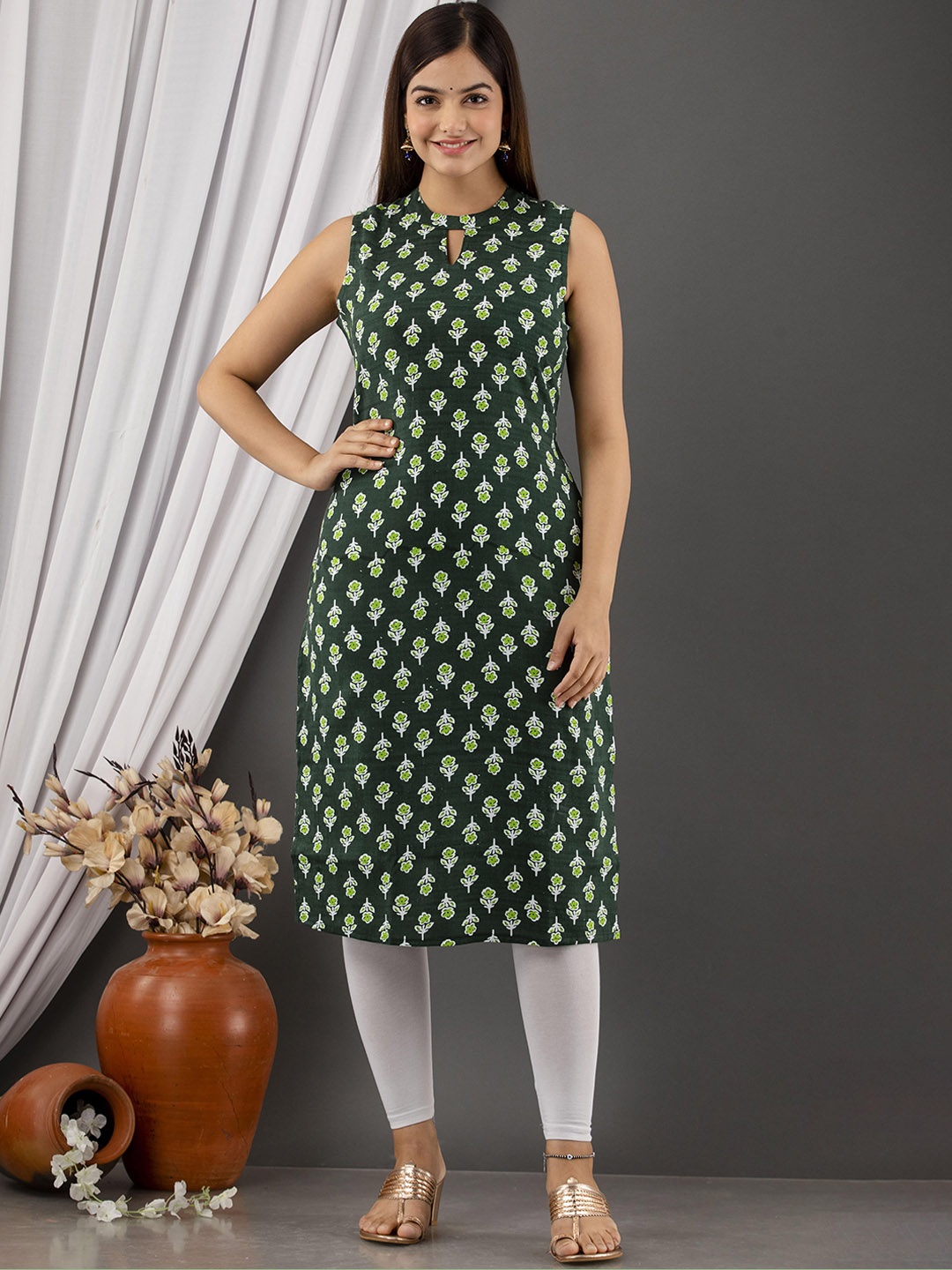 

MILAAV Floral Printed Keyhole Neck Sleeveless Straight Kurta, Green