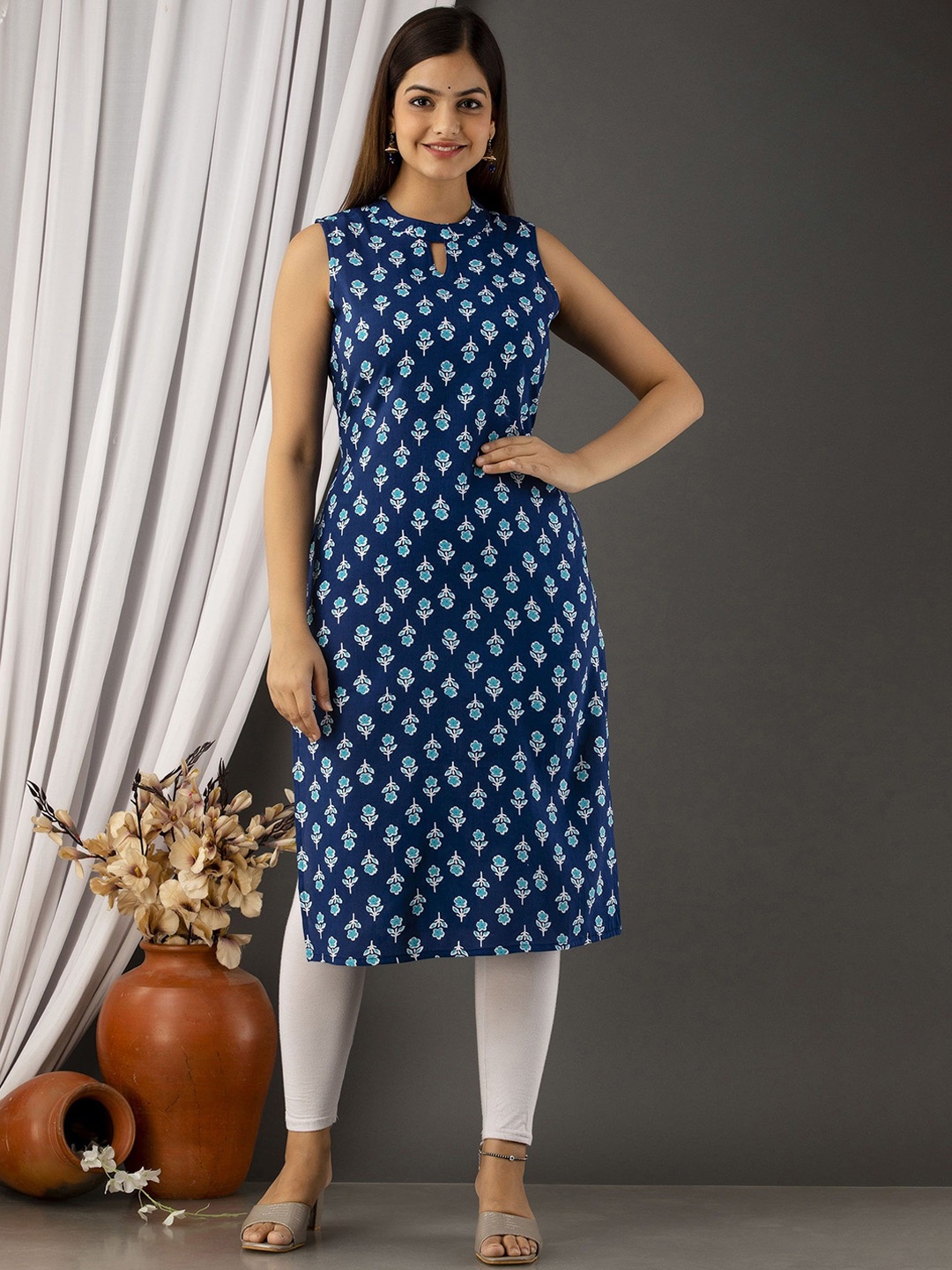 

MILAAV Floral Printed Keyhole Neck Sleeveless Straight Kurta, Navy blue